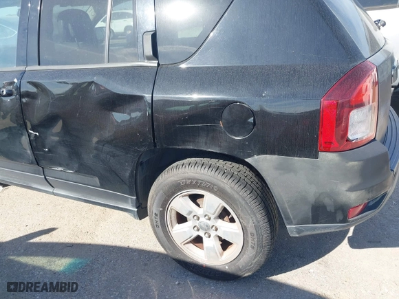 2016 Jeep Compass High Altitude Edition with VIN 1C4NJCEA4GD769268, listed as a IAAI auction lot 40985294 with 184,607 mi miles. Bid and sale history available at carsss.com. Image 16.