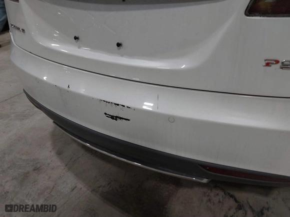 2016 Tesla Model S 90D with VIN 5YJSA1E44GF131208, listed as a IAAI auction lot 42060513 with 84,125 mi miles. Bid and sale history available at carsss.com. Image 6.