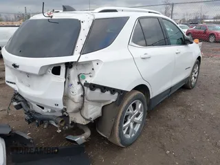2020 Chevrolet Equinox LT with VIN 3GNAXLEX8LS527490, listed as a IAAI auction lot 41574834 with 90,845 mi miles. Bid and sale history available at carsss.com. Image 4.