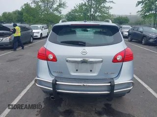 2011 Nissan Rogue SV z VIN JN8AS5MV7BW263575, wystawiony jako IAAI lot #42284471 z przebiegiem 101 313 mil mil oraz . Historia ofert i sprzedaży dostępna na DreamBid. Obrazek 16.