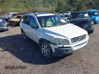 2006 Volvo XC90 4.4L V8 with VIN YV4CZ852X61243603, listed as a IAAI auction lot 41765061 with 213,542 mi miles. Bid and sale history available at carsss.com. Image 6.