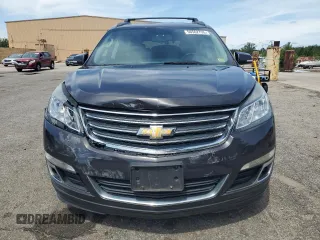 2015 Chevrolet Traverse LT z VIN 1GNKRGKD4FJ117534, wystawiony jako Copart lot #56562735 z przebiegiem Nie podano mil oraz Szkoda całkowita • Salvage title. Historia ofert i sprzedaży dostępna na DreamBid. Obrazek 5.
