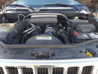 2008 Jeep Commander Sport with VIN 1J8HH48K28C180481, listed as a IAAI auction lot 42402789 with 215,404 mi miles and . Bid and sale history available at DreamBid. Image 10.