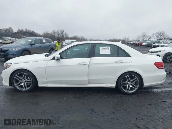 2016 Mercedes-Benz E 400 with VIN WDDHF6HB8GB179547, listed as a IAAI auction lot 41570461 with 147,765 mi miles and . Bid and sale history available at carsss.com. Image 14.