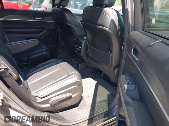 2024 Jeep Grand Cherokee Limited with VIN 1C4RJKBG4R8605017, listed as a IAAI auction lot 42660428 with 24,391 mi miles and . Bid and sale history available at DreamBid. Image 8.