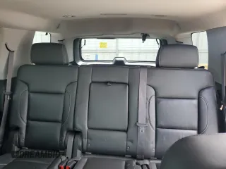 2017 Chevrolet Tahoe LT z VIN 1GNSKBKCXHR140366, wystawiony jako Copart lot #56527295 z przebiegiem Nie podano mil oraz Szkoda całkowita • Salvage title. Historia ofert i sprzedaży dostępna na DreamBid. Obrazek 10.