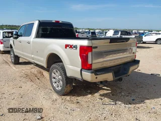 2017 Ford F-250 Lariat с VIN 1FT7W2B68HEC62552, выставлен на аукционе IAAI как лот 42482921 с пробегом 163 148 миль миль и . История ставок и продаж доступна на DreamBid. Изображение 3.