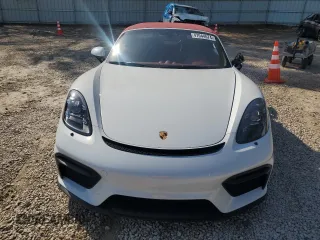 2022 Porsche 718 Spyder z VIN WP0CC2A8XNS235344, wystawiony jako Copart lot #47044674 z przebiegiem 8943 mil mil oraz Szkody całkowita. Historia ofert i sprzedaży dostępna na DreamBid. Obrazek 5.