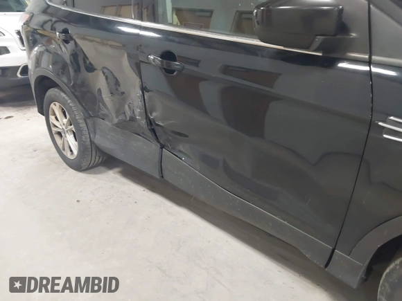 2017 Ford Escape SE with VIN 1FMCU0GD7HUB92091, listed as a IAAI auction lot 41984845 with 192,021 mi miles and . Bid and sale history available at DreamBid. Image 6.