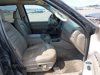 2002 Ford Explorer Limited с VIN 1FMZU75W82ZA59986, выставлен на аукционе IAAI как лот 42097239 с пробегом 229 773 миль миль и . История ставок и продаж доступна на DreamBid. Изображение 5.