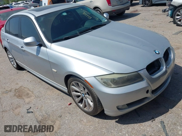 2011 BMW 3 Series 328i with VIN WBAPH7G57BNM58073, listed as a IAAI auction lot 41883231 with 144,539 mi miles. Bid and sale history available at carsss.com. Image 1.