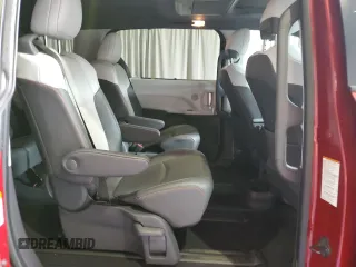 2021 Toyota Sienna XSE with VIN 5TDDRKEC1MS021660, listed as a Copart auction lot 60449624 with 16,194 mi miles and Clean Title. Bid and sale history available at DreamBid. Image 11.