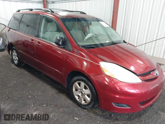 2009 Toyota Sienna CE with VIN 5TDZK23C89S265150, listed as a IAAI auction lot 42079867 with 211,467 mi miles. Bid and sale history available at carsss.com. Image 1.