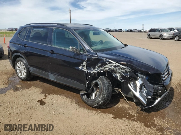 2018 Volkswagen Tiguan S z VIN 3VV0B7AX7JM157409, wystawiony jako Copart lot #58670225 z przebiegiem 162 204 mil mil oraz Nie do naprawy • Non repairable. Historia ofert i sprzedaży dostępna na DreamBid. Obrazek 4.