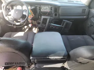 2005 Dodge 2500 ST z VIN 3D7KR28C25G792816, wystawiony jako Copart lot #49636695 z przebiegiem 180 802 mil mil oraz Szkoda całkowita • Salvage title. Historia ofert i sprzedaży dostępna na DreamBid. Obrazek 8.