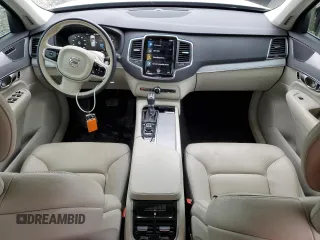 2021 Volvo XC90 Momentum z VIN YV4102CK2M1751708, wystawiony jako Copart lot #85919094 z przebiegiem 57 793 mil mil oraz Szkoda całkowita • Salvage title. Historia ofert i sprzedaży dostępna na DreamBid. Obrazek 8.