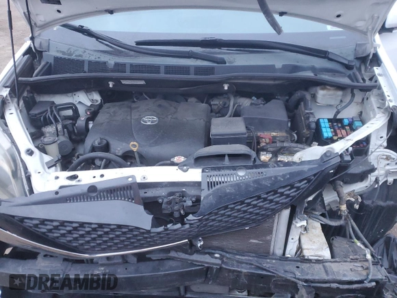 2017 Toyota Sienna SE with VIN 5TDXZ3DC4HS769359, listed as a Copart auction lot 89306885 with 99,341 mi miles and Salvage Title. Bid and sale history available at carsss.com. Image 12.
