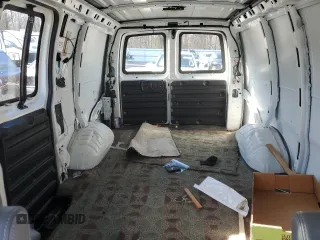 2019 GMC Savana Cargo Van with VIN 1GTW7AFP6K1216710, listed as a Copart auction lot 86695534 with 74,555 mi miles and Salvage Title. Bid and sale history available at carsss.com. Image 10.