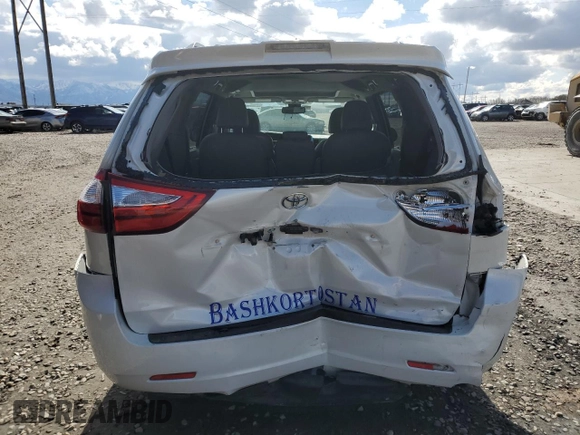 2019 Toyota Sienna XLE Auto Access Seat with VIN 5TDYZ3DC5KS976483, listed as a Copart auction lot 47670555 with 129,331 mi miles and Clean Title. Bid and sale history available at carsss.com. Image 6.