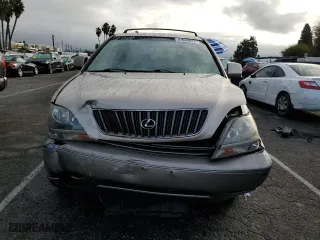 1999 Lexus RX 300 Luxury SUV with VIN JT6HF10UXX0023491, listed as a Copart auction lot 81686024 with 86,097 mi miles and Salvage Title. Bid and sale history available at carsss.com. Image 5.