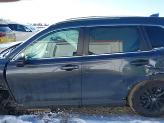 2024 Honda CR-V Sport with VIN 5J6RS5H53RL004371, listed as a IAAI auction lot 41390104 with 15,963 mi miles and . Bid and sale history available at DreamBid. Image 15.