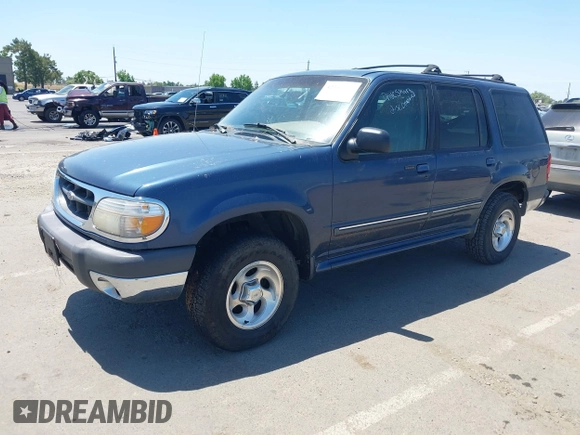 1999 Ford Explorer XLT z VIN 1FMDU34EXXZA79739, wystawiony jako IAAI lot #42353736 z przebiegiem 377 224 mil mil oraz . Historia ofert i sprzedaży dostępna na DreamBid. Obrazek 2.
