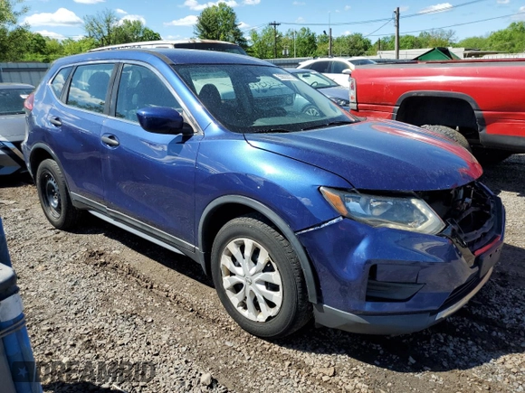 2018 Nissan Rogue SV z VIN 5N1AT2MV4JC760327, wystawiony jako Copart lot #55622075 z przebiegiem 121 294 mil mil oraz Szkoda całkowita • Salvage title. Historia ofert i sprzedaży dostępna na DreamBid. Obrazek 4.