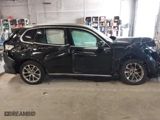 2021 BMW X5 xDrive40i with VIN 5UXCR6C01M9D94452, listed as a IAAI auction lot 41990011 with 1 mi miles. Bid and sale history available at carsss.com. Image 14.