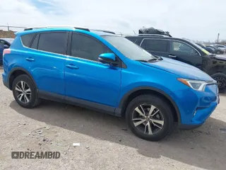 2018 Toyota RAV4 XLE with VIN JTMWFREV2JJ752568, listed as a IAAI auction lot 41795891 with 37,886 mi miles. Bid and sale history available at carsss.com. Image 1.