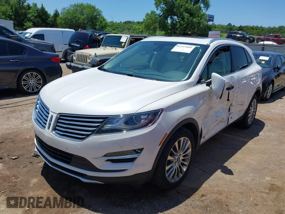 2016 Lincoln MKC Reserve with VIN 5LMTJ3DH5GUJ00697, listed as a IAAI auction lot 42519804 with 57,995 mi miles and . Bid and sale history available at DreamBid. Image 19.