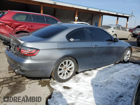2009 BMW 3 Series 335i xDrive with VIN WBAWC73529E068704, listed as a Copart auction lot 45873805 with 72,303 mi miles and Salvage Title. Bid and sale history available at carsss.com. Image 3.