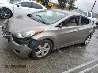 2013 Hyundai Elantra GLS z VIN 5NPDH4AE5DH374995, wystawiony jako Copart lot #48755235 z przebiegiem Nie podano mil oraz Szkoda całkowita • Salvage title. Historia ofert i sprzedaży dostępna na DreamBid. Obrazek 1.
