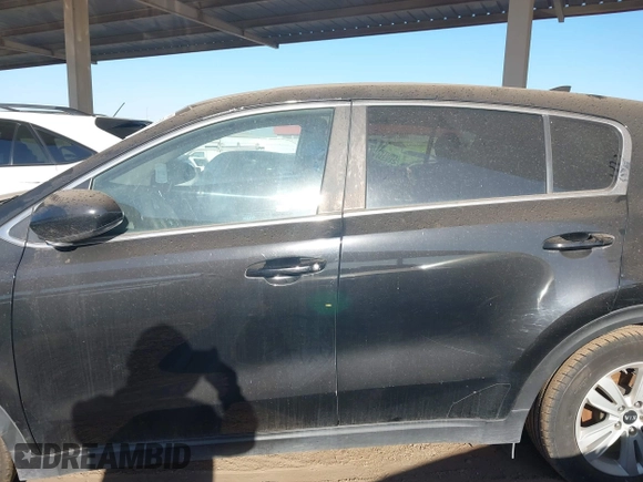 2018 Kia Sportage LX with VIN KNDPM3AC9J7430373, listed as a IAAI auction lot 41265761 with 132,604 mi miles and . Bid and sale history available at carsss.com. Image 13.