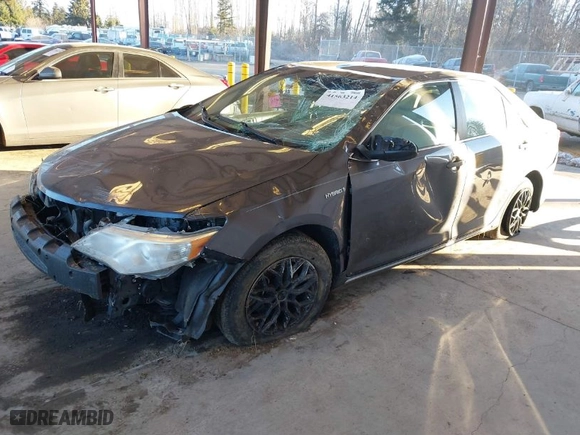 2013 Toyota Camry Hybrid LE with VIN 4T1BD1FK5DU074603, listed as a IAAI auction lot 41563214 with 80,405 mi miles. Bid and sale history available at carsss.com. Image 2.