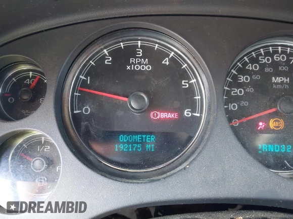 2007 Chevrolet Suburban LT with VIN 3GNFC16J37G246867, listed as a IAAI auction lot 42071082 with 192,175 mi miles. Bid and sale history available at carsss.com. Image 7.