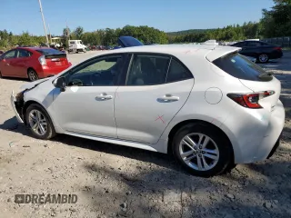 2022 Toyota Corolla Hatchback SE with VIN JTNB4MBE7N3177966, listed as a Copart auction lot 69684714 with 33,777 mi miles and Salvage Title. Bid and sale history available at carsss.com. Image 2.