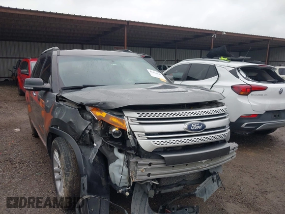 2014 Ford Explorer XLT z VIN 1FM5K7D82EGC57485, wystawiony jako IAAI lot #42194541 z przebiegiem 228 795 mil mil oraz . Historia ofert i sprzedaży dostępna na DreamBid. Obrazek 1.
