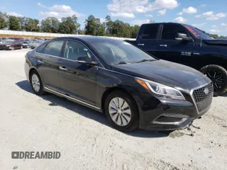 2016 Hyundai Sonata Hybrid SE with VIN KMHE24L11GA031365, listed as a Copart auction lot 70527263 with 104,348 mi miles. Bid and sale history available at carsss.com. Image 4.