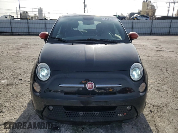 2013 FIAT 500e с VIN 3C3CFFGE9DT740322, выставлен на аукционе Copart как лот 42872445 с пробегом 45 613 миль миль и Списание • Salvage title. История ставок и продаж доступна на DreamBid. Изображение 5.