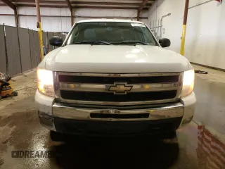 2011 Chevrolet Silverado 1500 LT with VIN 1GCRKSE09BZ235775, listed as a Copart auction lot 53559085 with 217,880 mi miles and Clean Title. Bid and sale history available at DreamBid. Image 5.