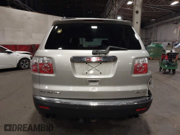 2011 GMC Acadia SLE with VIN 1GKKVPEDXBJ170057, listed as a IAAI auction lot 41535831 with 113,574 mi miles. Bid and sale history available at carsss.com. Image 17.