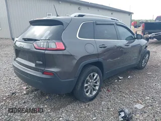 2019 Jeep Cherokee Latitude Plus with VIN 1C4PJMLB7KD182307, listed as a IAAI auction lot 42119065 with 146,718 mi miles and . Bid and sale history available at carsss.com. Image 4.