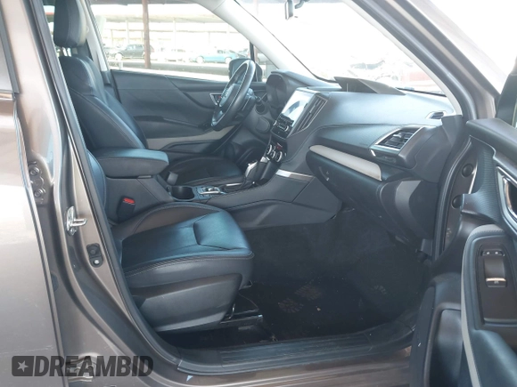 2022 Subaru Forester Limited with VIN JF2SKAPC1NH441137, listed as a IAAI auction lot 41420485 with 41,995 mi miles. Bid and sale history available at carsss.com. Image 5.