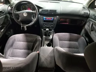 2003 Volkswagen Passat GLS with VIN WVWPD63B53P283672, listed as a Copart auction lot 84268454 with 134,875 mi miles and Salvage Title. Bid and sale history available at carsss.com. Image 8.