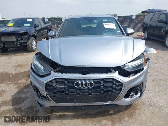 2022 Audi Q5 S line Premium Plus with VIN WA1EAAFY2N2081546, listed as a IAAI auction lot 42255043 with 33,371 mi miles and . Bid and sale history available at DreamBid. Image 12.