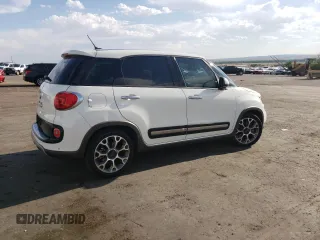 2014 FIAT 500L Trekking z VIN ZFBCFADH0EZ010826, wystawiony jako Copart lot #61063805 z przebiegiem 111 322 mil mil oraz Czysty tytuł • Clean title. Historia ofert i sprzedaży dostępna na DreamBid. Obrazek 3.