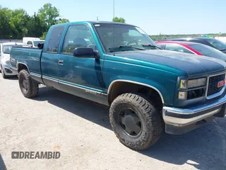 1996 GMC Sierra 1500 z VIN 1GTEK19R6TE514322, wystawiony jako IAAI lot #42253821 z przebiegiem 190 491 mil mil oraz . Historia ofert i sprzedaży dostępna na DreamBid. Obrazek 1.