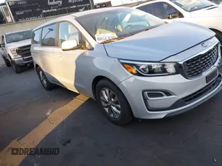 2020 Kia Sedona EX with VIN KNDMB5C18L6654713, listed as a IAAI auction lot 41342893 with 108,437 mi miles. Bid and sale history available at carsss.com. Image 1.