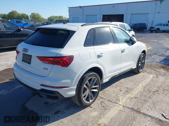 2022 Audi Q3 S line Premium z VIN WA1DECF37N1092225, wystawiony jako IAAI lot #41786815 z przebiegiem 41 973 mil mil oraz . Historia ofert i sprzedaży dostępna na DreamBid. Obrazek 4.
