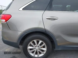 2016 Kia Sorento LX with VIN 5XYPGDA51GG012335, listed as a IAAI auction lot 42224249 with 166,752 mi miles and . Bid and sale history available at DreamBid. Image 18.